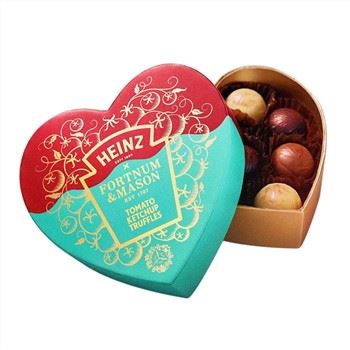 Geformte Geschenkbox